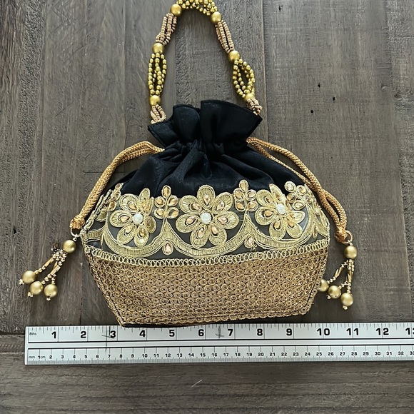 Beautiful Indian Evening Handbag Clutch Purse - Picture 3 of 4